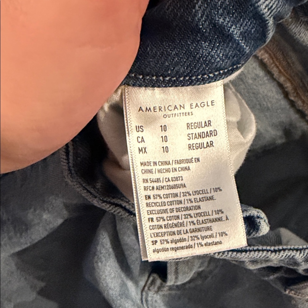 American Eagle Curvy 90s Bootcut Light Blue Flared Open Ankle Jeans - Picture 2 of 11